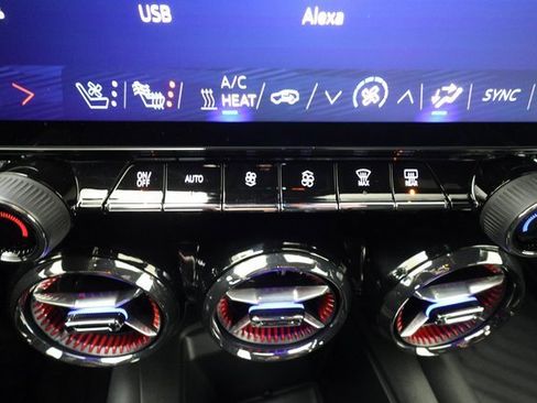 Used 2024 Chevrolet Blazer EV RS image 19