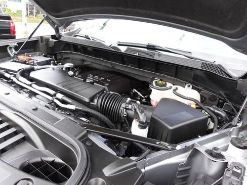 Used 2023 Chevrolet Silverado 1500 LT AWD/4WD image 57