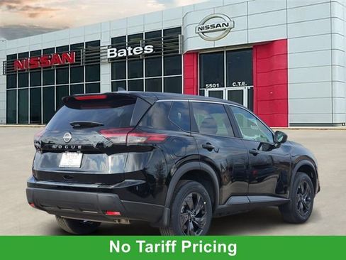 New 2026 Nissan Rogue SV image 4