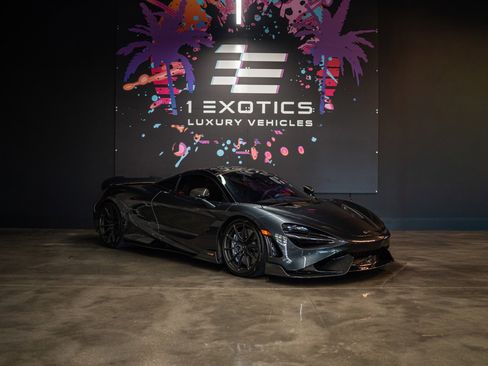 Used 2021 McLaren 765LT image 6