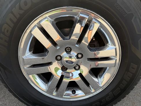 Used 2007 Ford Explorer Sport Trac XLT AWD/4WD image 9