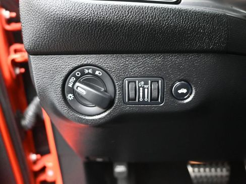 Used 2023 Dodge Challenger R/T image 12