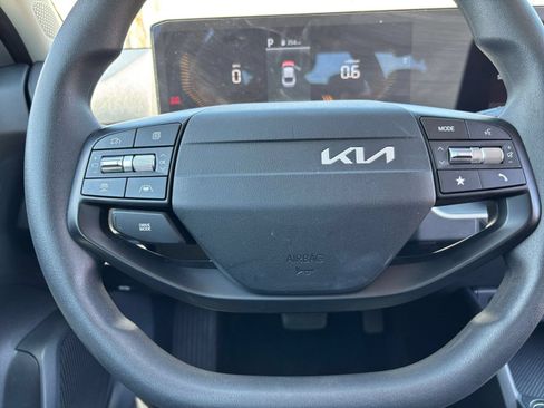 Used 2026 Kia K4 FWD image 27