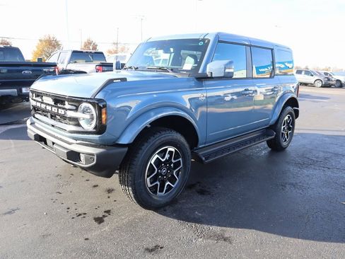 New 2025 Ford Bronco Outer Banks image 13