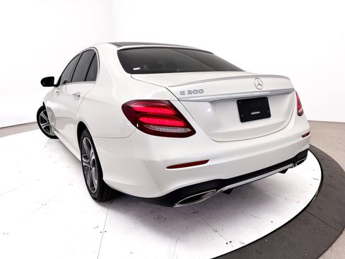 Used 2019 Mercedes-Benz E 300 image 9