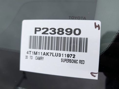 Used 2020 Toyota Camry SE w/ Convenience Package image 33