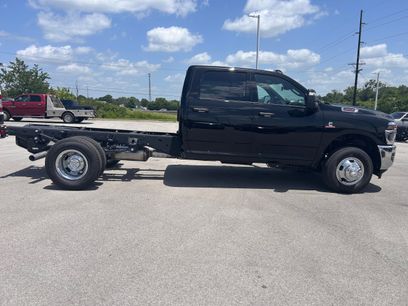 New 2026 RAM 3500 Tradesman w/ Chrome Appearance Group A