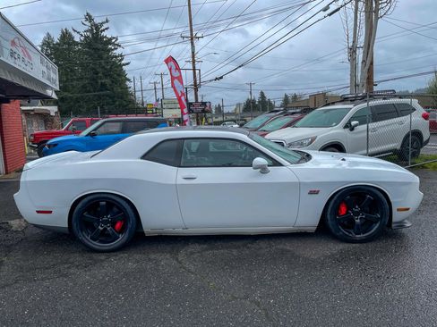 Used 2012 Dodge Challenger SRT8 image 7