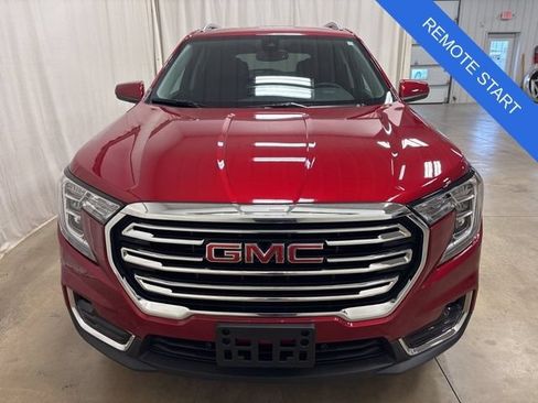 Used 2024 GMC Terrain SLT w/ Infotainment Package II AWD/4WD image 9