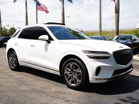 Used 2023 Genesis GV70 2.5T w/ Select Package image 16