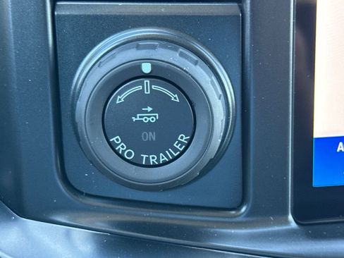 New 2026 Ford F250 Lariat w/ Black Appearance Package image 33