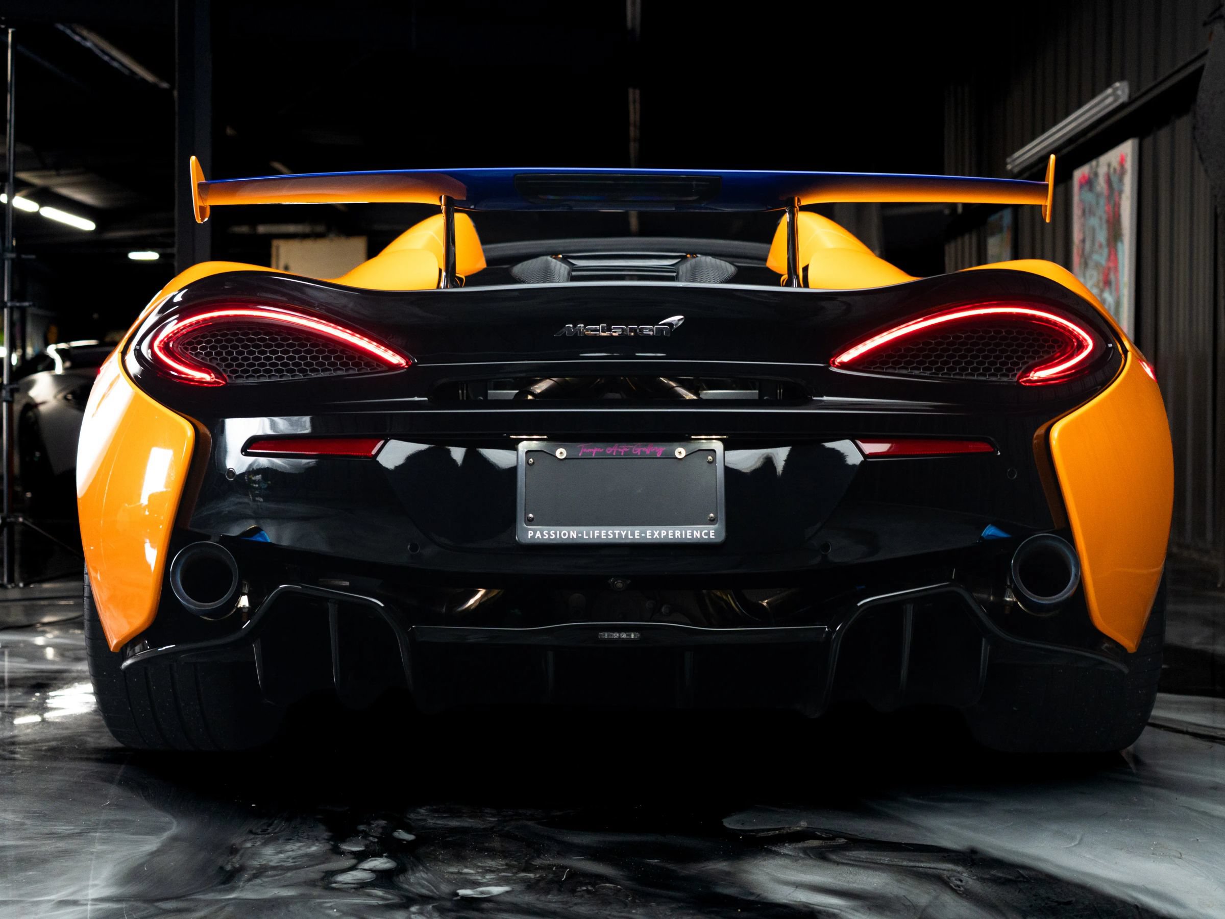 Used 2019 McLaren 570S Spider RWD image 14