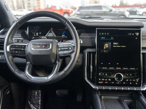 Used 2024 GMC Acadia Elevation image 13