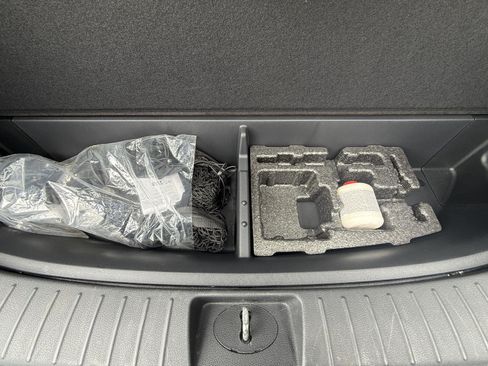 Used 2023 Hyundai Santa Fe Limited AWD/4WD image 18