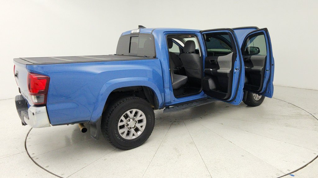 Used 2019 Toyota Tacoma SR5 AWD/4WD image 12
