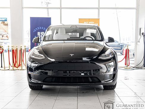 Used 2021 Tesla Model Y Long Range AWD/4WD image 2