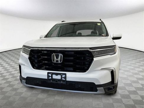 New 2025 Honda Pilot Elite image 8