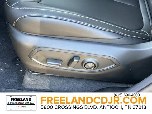 New 2025 Jeep Grand Cherokee L Limited w/ MOPAR Finishing Package AWD/4WD image 23