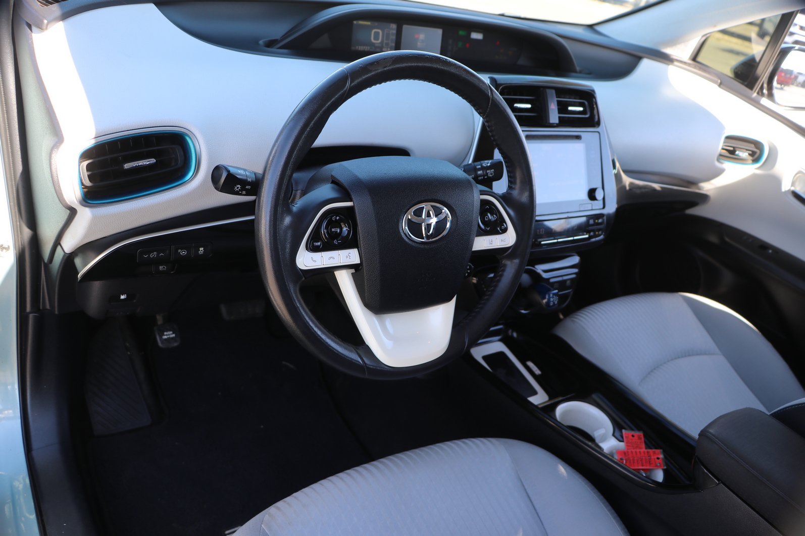 Used 2018 Toyota Prius Three FWD image 15