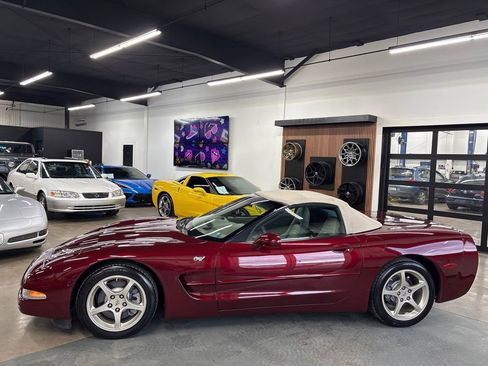 Used 2003 Chevrolet Corvette Convertible w/ Preferred Equipment Group1 image 5