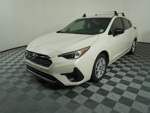 Certified 2024 Subaru Impreza 2.0i image 3