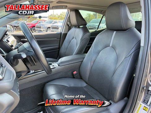 Used 2020 Toyota Camry XSE FWD image 16