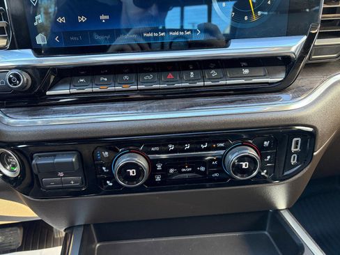 Used 2023 Chevrolet Silverado 1500 LTZ w/ LTZ Premium Package image 16