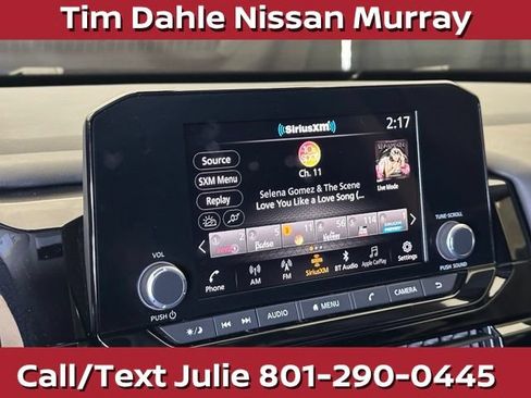 Used 2025 Nissan Pathfinder SV AWD/4WD image 27