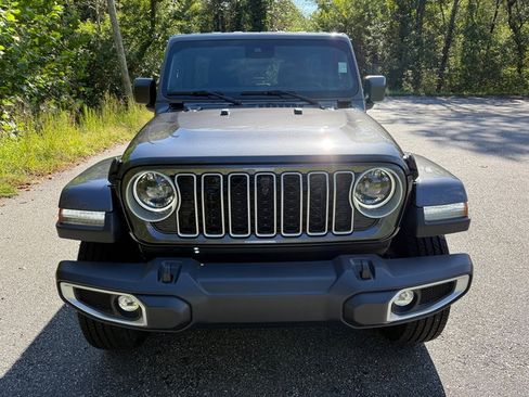 New 2025 Jeep Wrangler Unlimited Sahara image 4