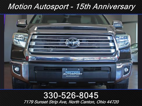 Used 2018 Toyota Tundra Limited w/ Limited Premium Package image 3
