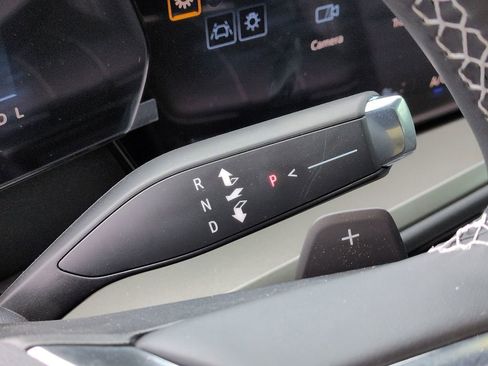 New 2026 Chevrolet Traverse LT w/ Sun and Wheel Package FWD image 22