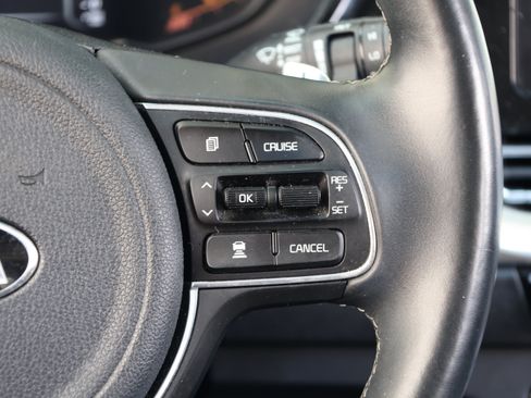Used 2021 Kia Niro EX Premium FWD image 20