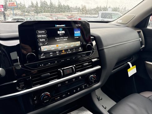 New 2025 Nissan Pathfinder Platinum image 29