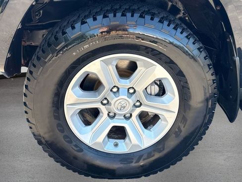 Used 2019 Toyota 4Runner SR5 Premium image 12