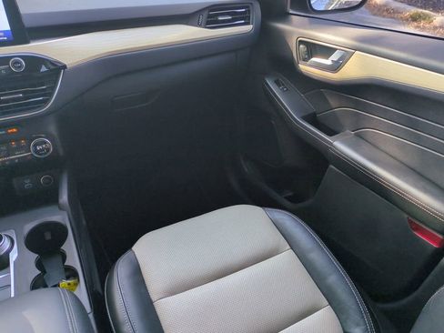 Used 2021 Ford Escape Titanium w/ Titanium Elite Package image 16