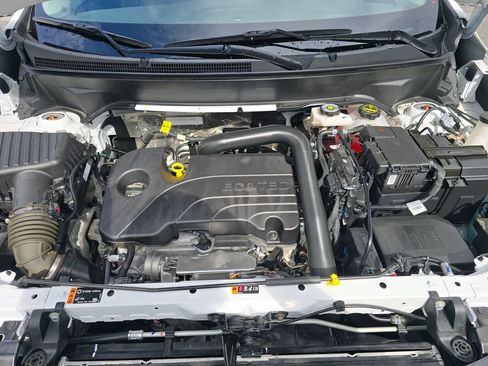 Certified 2024 Chevrolet Equinox LT FWD image 22