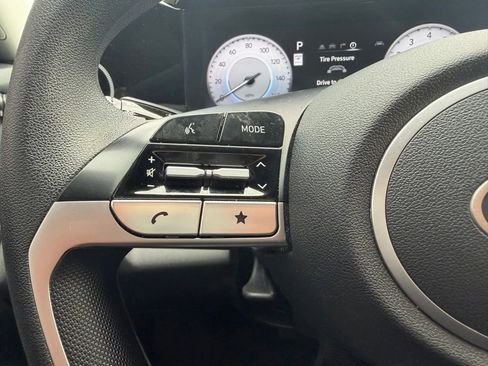 Used 2024 Hyundai Elantra SEL FWD image 16