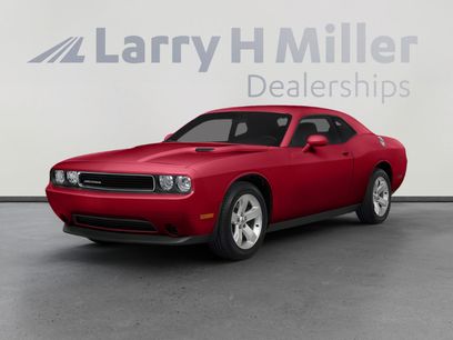 Used 2014 Dodge Challenger SXT