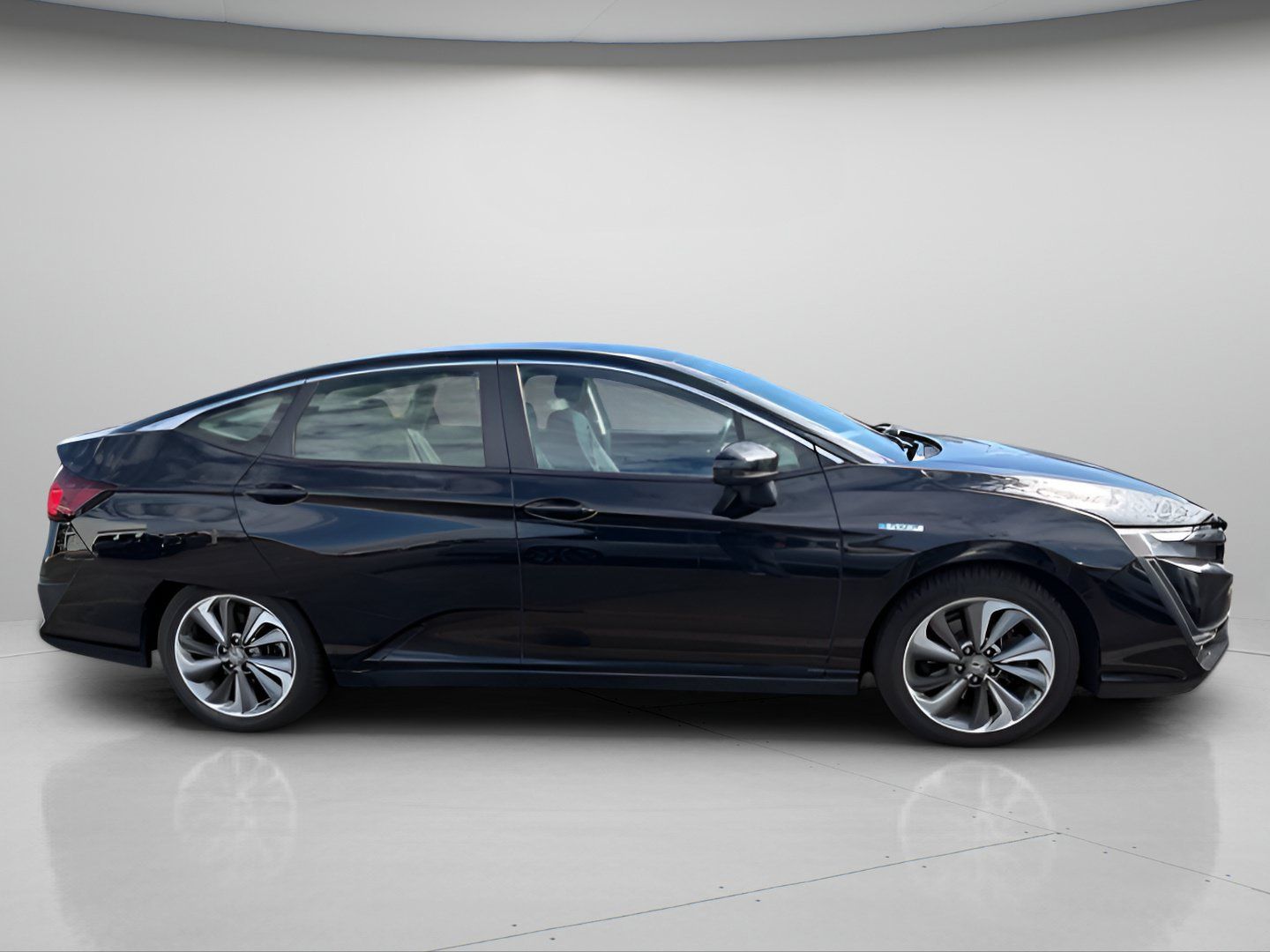 Used 2018 Honda Clarity Touring image 5