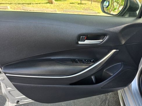 Used 2020 Toyota Corolla SE w/ Carpet Mat Package (TMS) FWD image 21