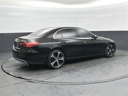 Used 2022 Mercedes-Benz C 300 Sedan image 4