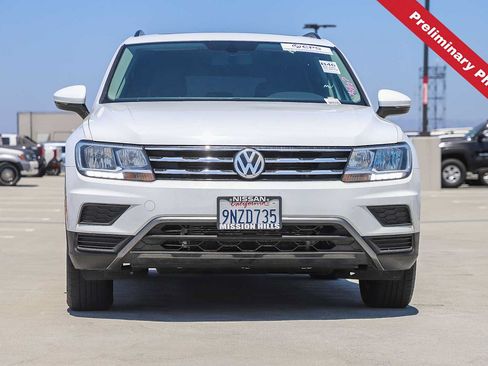 Used 2019 Volkswagen Tiguan SE FWD image 2