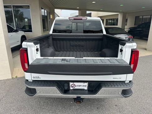 Used 2021 GMC Sierra 1500 SLT w/ SLT Premium Plus Package RWD image 31