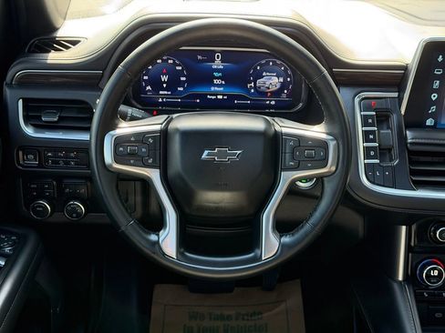 Used 2024 Chevrolet Suburban Z71 w/ Luxury Package AWD/4WD image 17