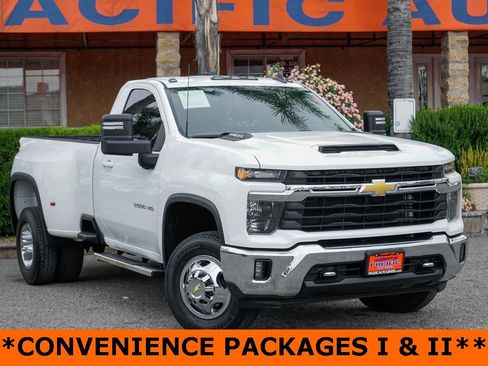 Used 2024 Chevrolet Silverado 3500 LT w/ Convenience Package image 2