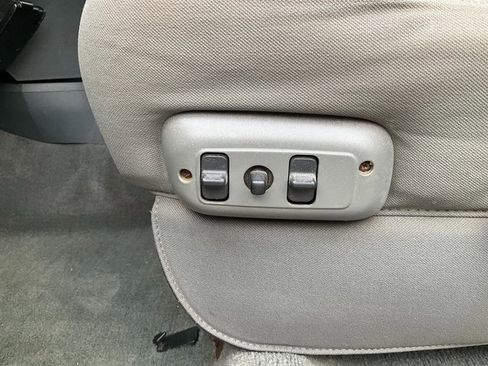 Used 2006 Dodge Ram 2500 Truck SLT w/ Quad Cab Big Horn Value Group image 6