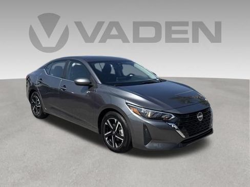 Used 2025 Nissan Sentra SV FWD image 1