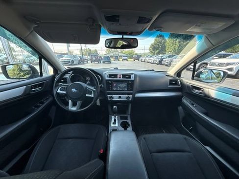 Used 2015 Subaru Legacy 2.5i Premium AWD/4WD image 9