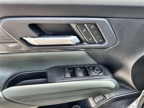 New 2026 GMC Terrain AT4 w/ Convenience Package III image 22