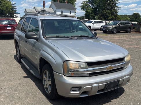 Used 2008 Chevrolet TrailBlazer 4WD image 3